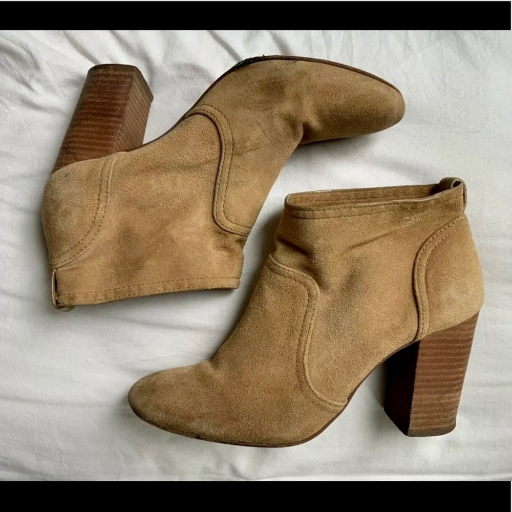 Tory Burch Suede Ankle Boot Size 8 ✨